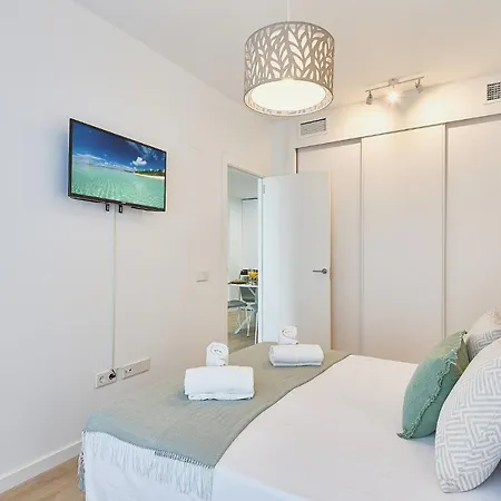 Adriela Apartment *